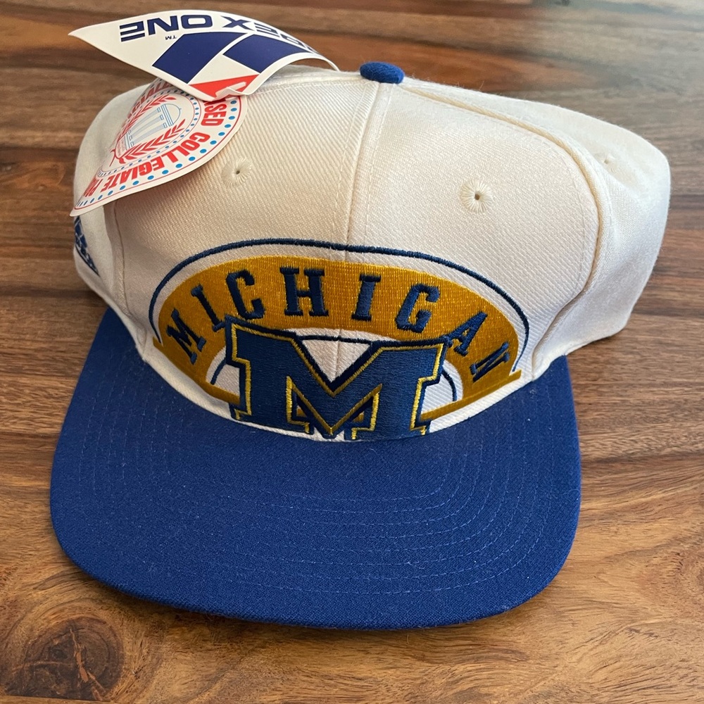 Vintage University of Michigan Baseball Cap Hat